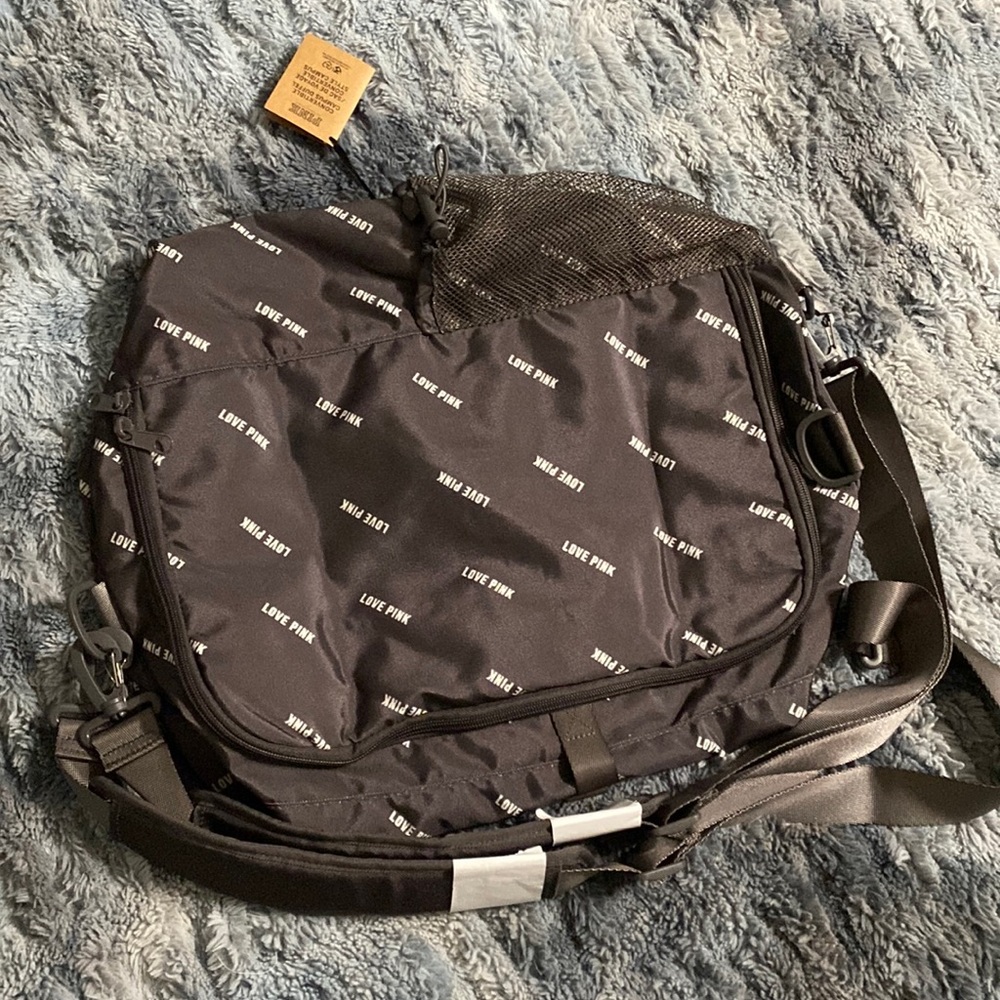 Victoria Secret Pink Duffel Bag Logo Grey Spacious Cute Stylish School/Work/Gym